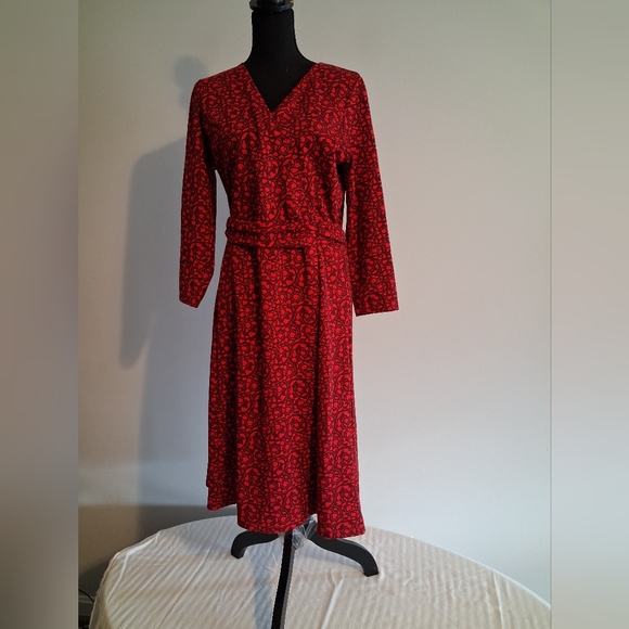 Red Patterned Dress - Picture 12 of 12